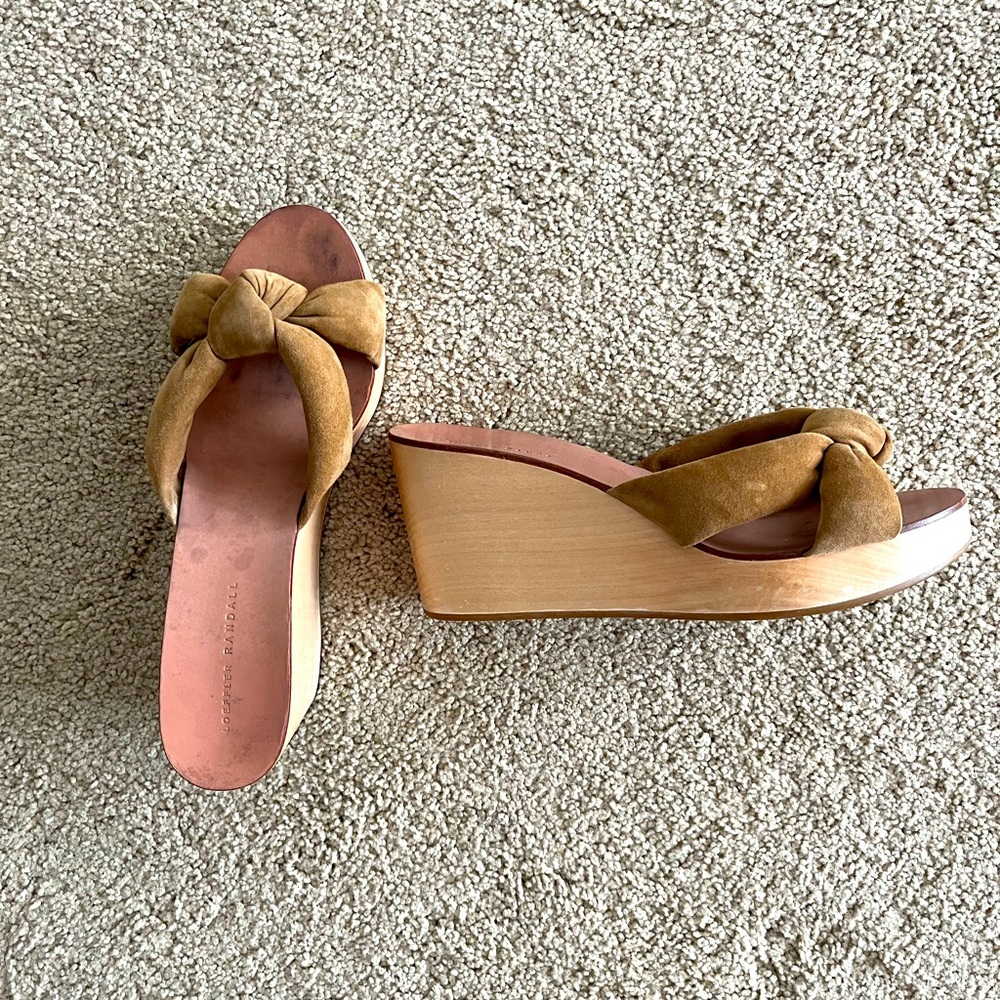 Loeffler Randal wedges size 10